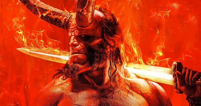 Hellboy dostal nový plakát s rohy a planoucím mečem, film prý bude zatraceně legendární